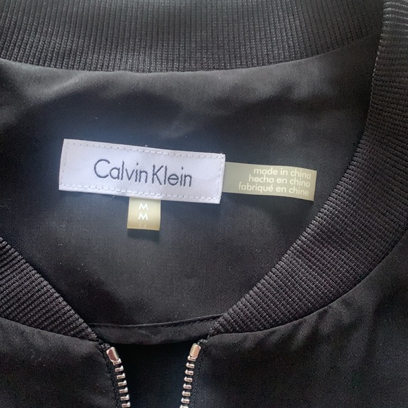 Calvin Klein, black light jacket with zipper pockets, size medium - Picture 3 of 3
